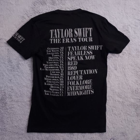 Taylor Swift Shirt Womens Small Eras Tour Graphic Print Top Double Sided Band S - Picture 7 of 8